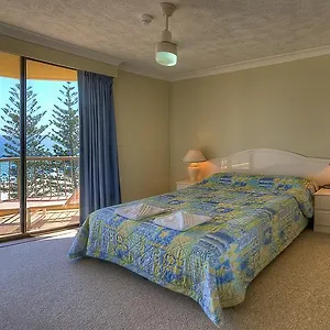 Columbia On Rainbow Bay Gold Coast